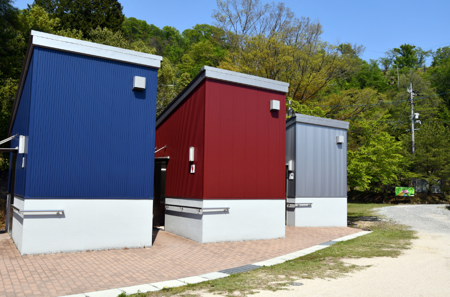 Restrooms (Gentlemen, Ladies, multipurpose toilet)