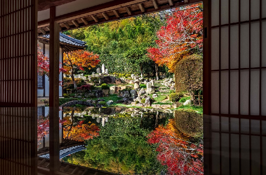 秋天的石花園